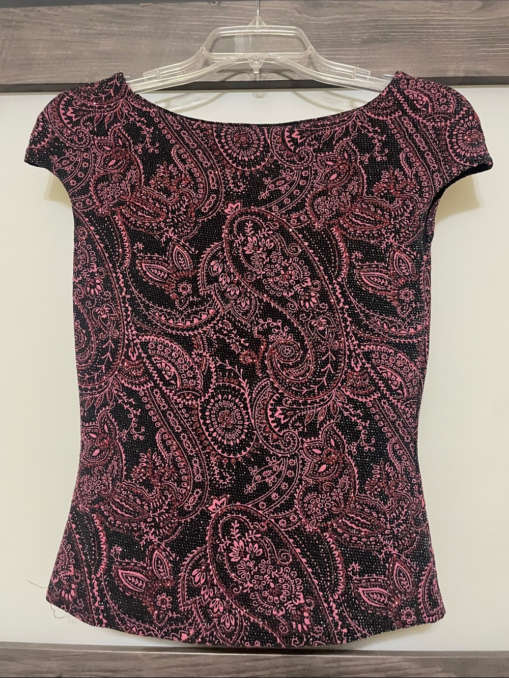 Women's Pink Paisley Short Sleeve Top